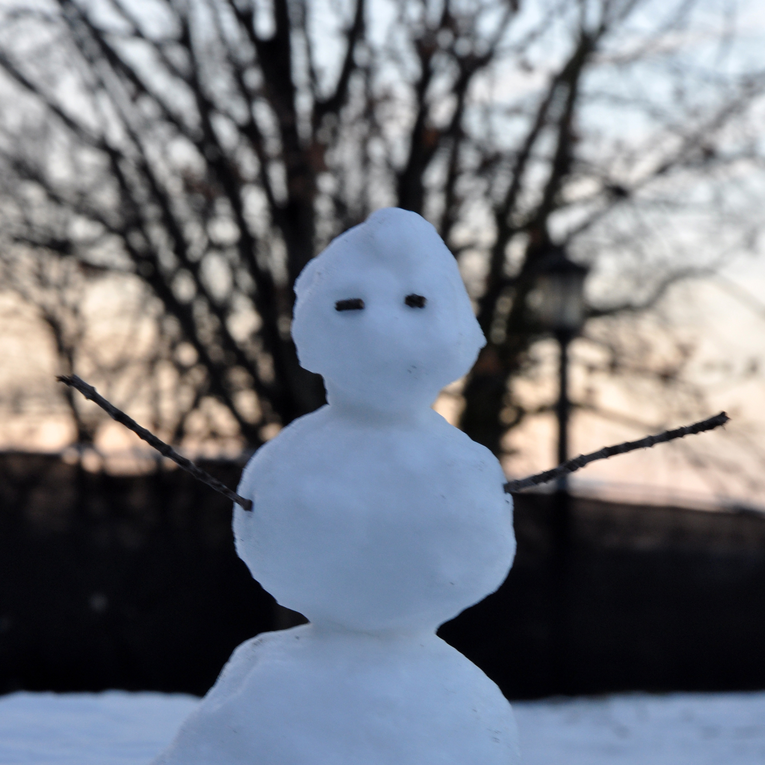 After we completed the grid of snowballs, one child made her own matching snowballs and used them to create a small “snowman of the stair.”